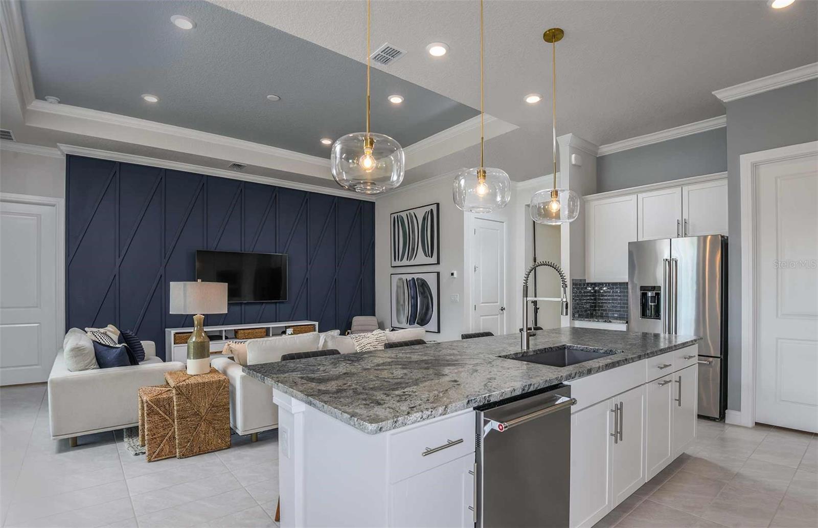9452 DAYLIGHT DR, PARRISH, FL — photo 2