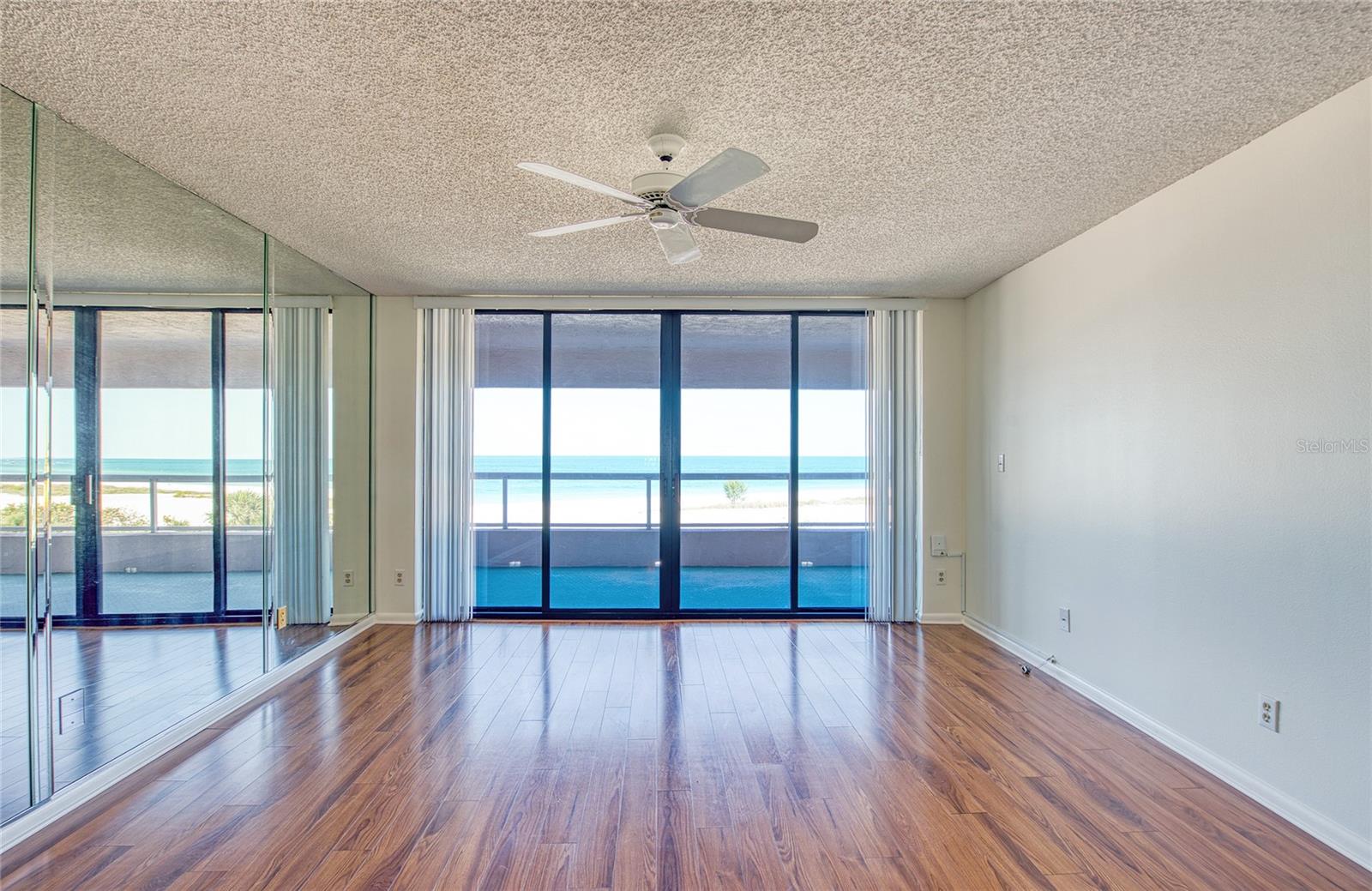 1310 GULF BLVD #4D, CLEARWATER BEACH, FL — photo 4