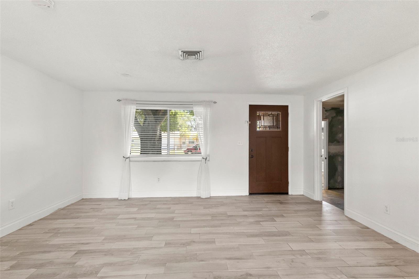 5557 146TH TER N, CLEARWATER, FL — photo 3