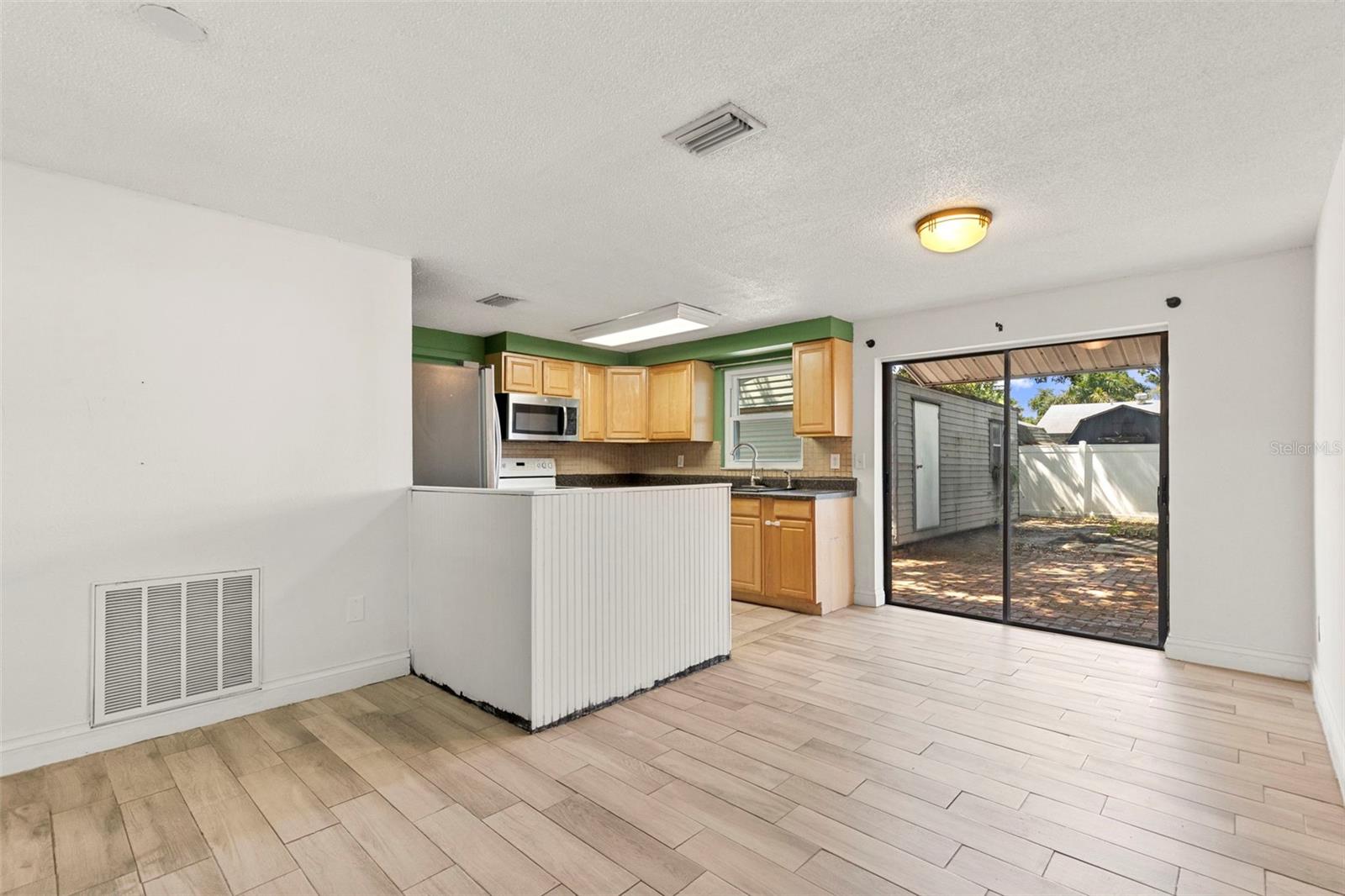 5557 146TH TER N, CLEARWATER, FL — photo 9