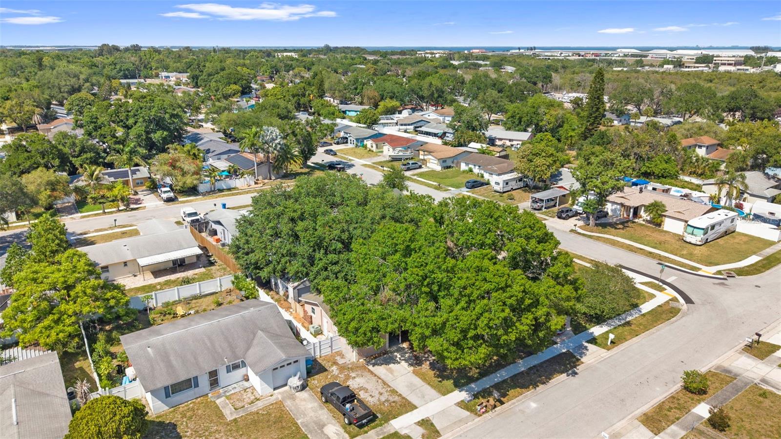 5557 146TH TER N, CLEARWATER, FL — photo 44