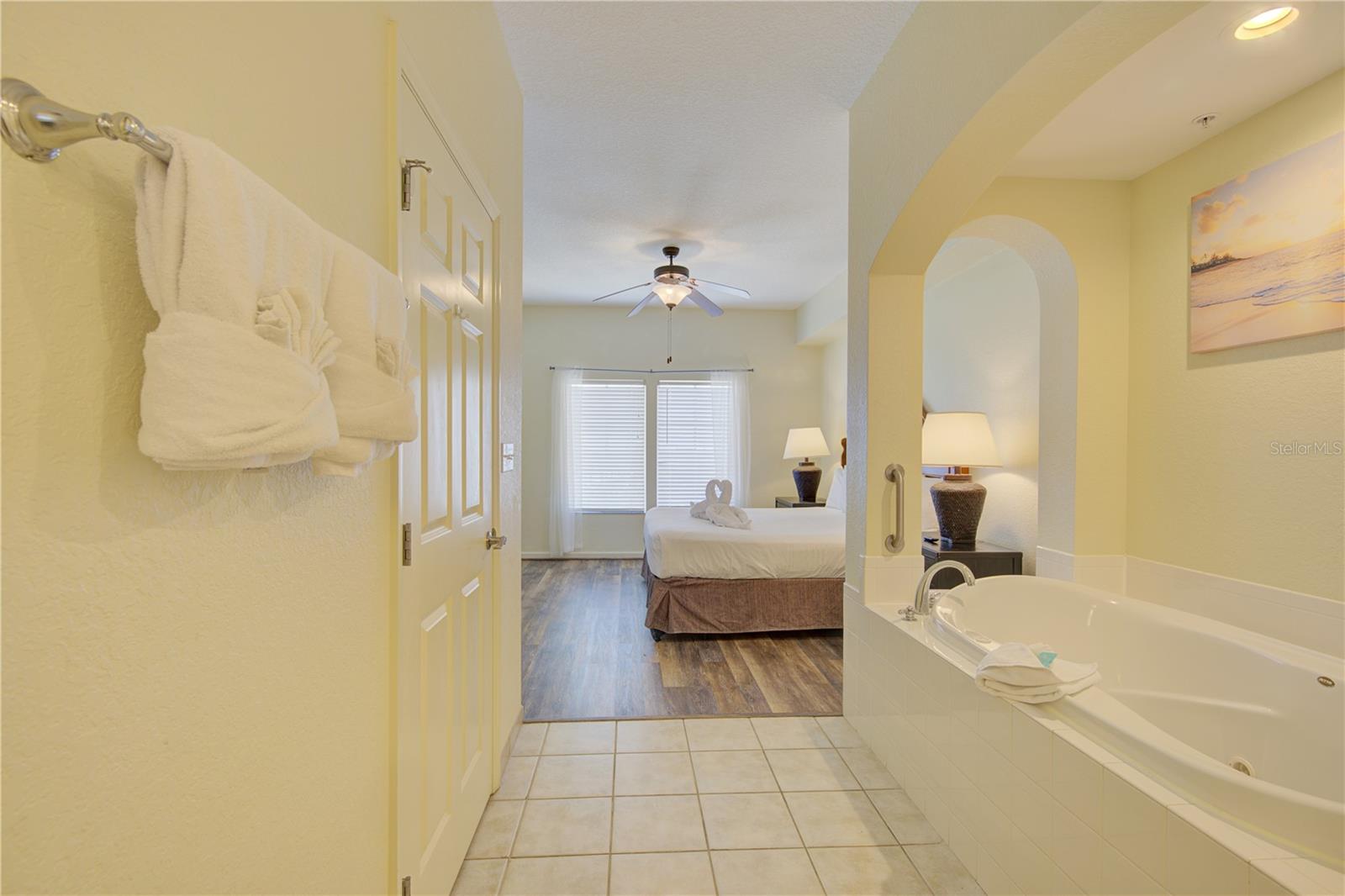 8101 RESORT VILLAGE DR #31101, ORLANDO, FL — photo 15