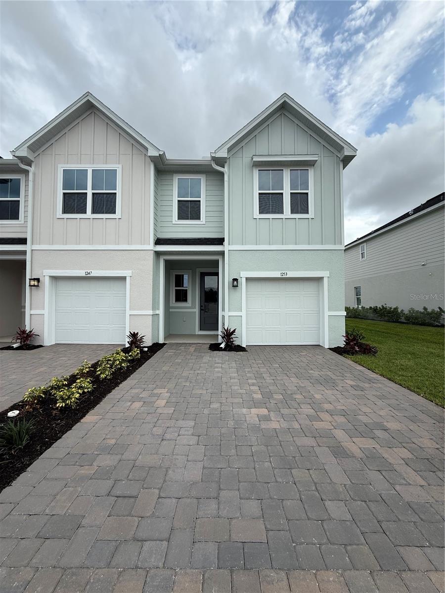 1253 PINEYWOOD FIELD DR, DAVENPORT, FL