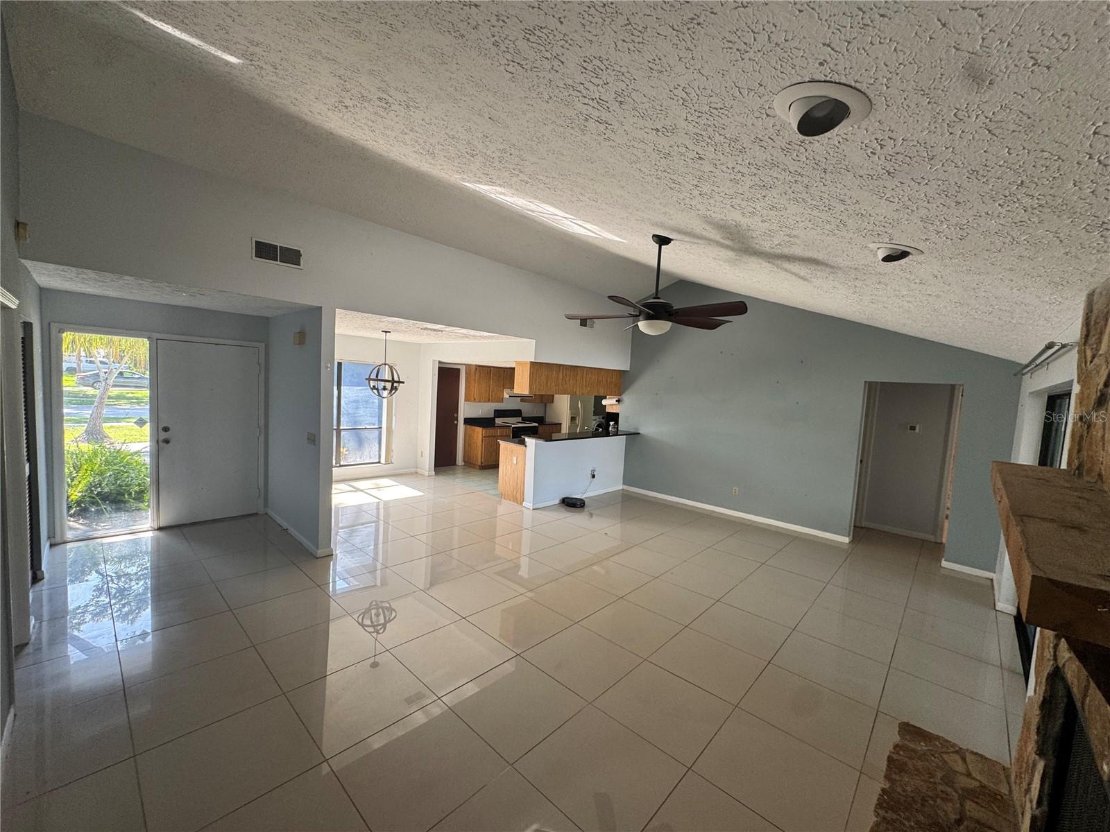 2376 WINDSOR OAKS AVE, LUTZ, FL — photo 7