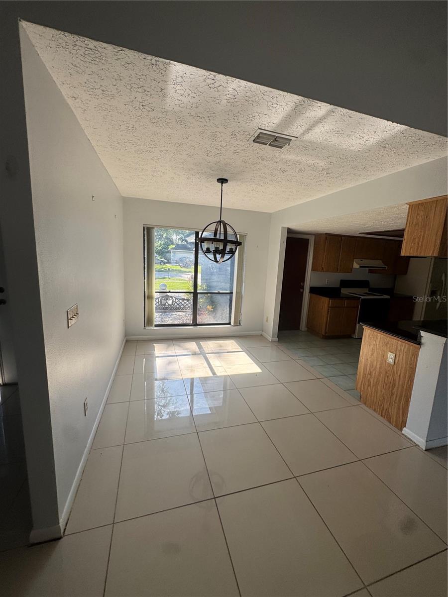 2376 WINDSOR OAKS AVE, LUTZ, FL — photo 8