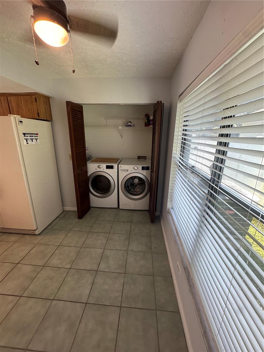 2376 WINDSOR OAKS AVE, LUTZ, FL — photo 11