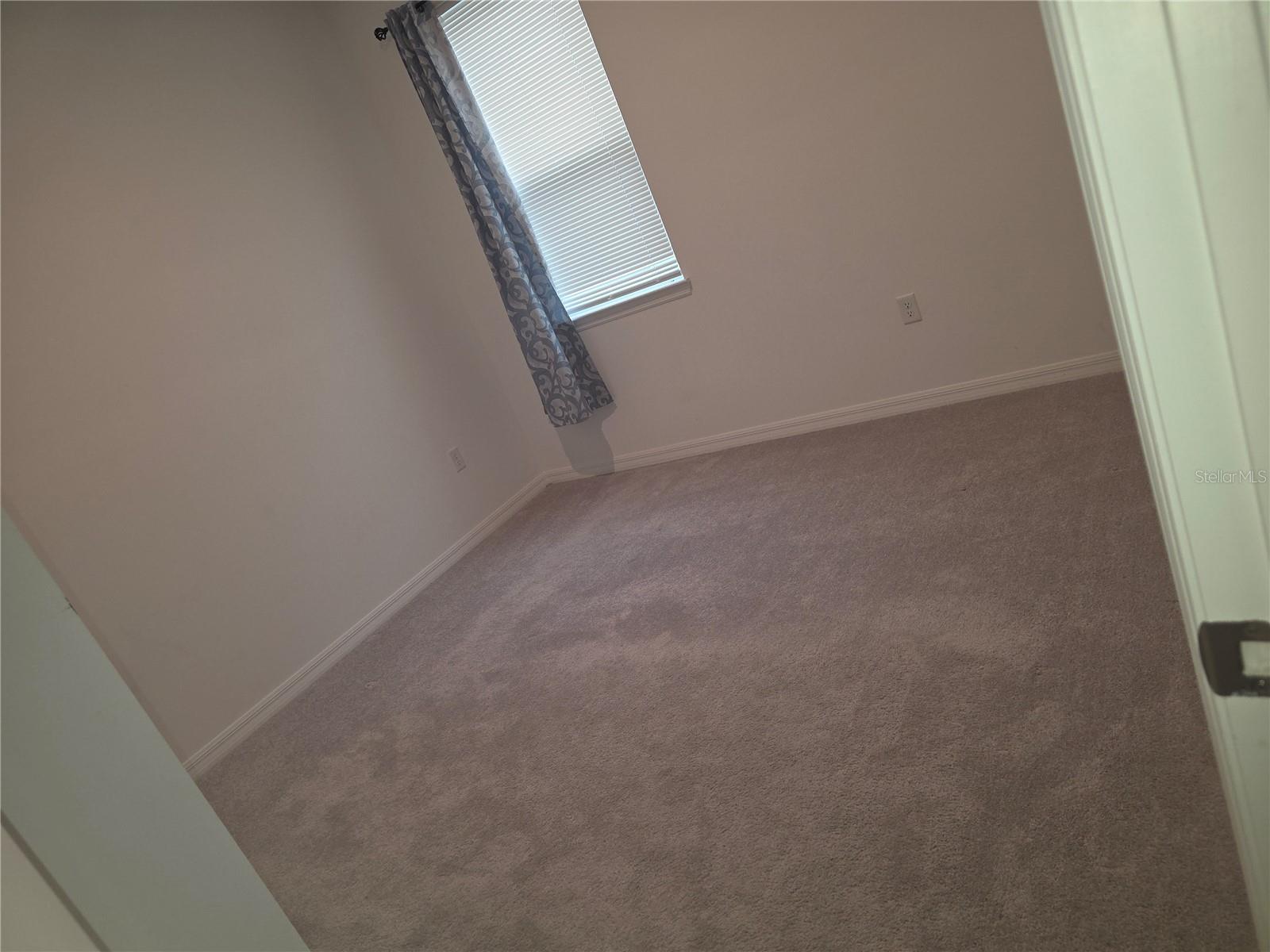 1838 BLUE LAGOON CIR, MASCOTTE, FL — photo 21