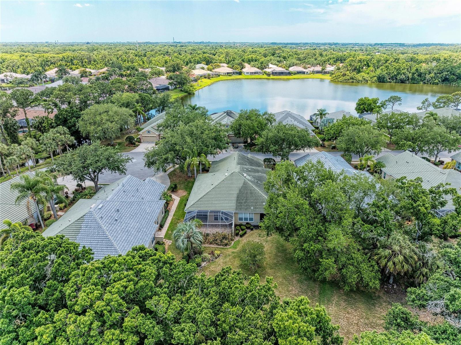 5047 LAKESCENE PL, SARASOTA, FL — photo 2