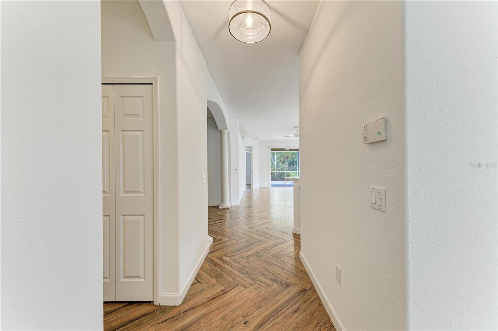 5047 LAKESCENE PL, SARASOTA, FL — photo 7