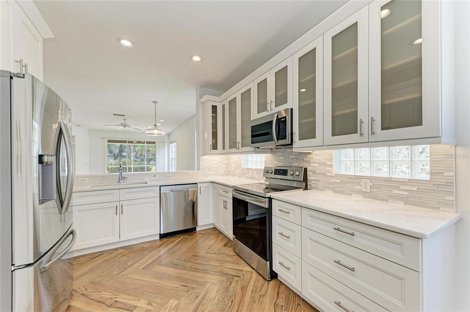 5047 LAKESCENE PL, SARASOTA, FL — photo 10
