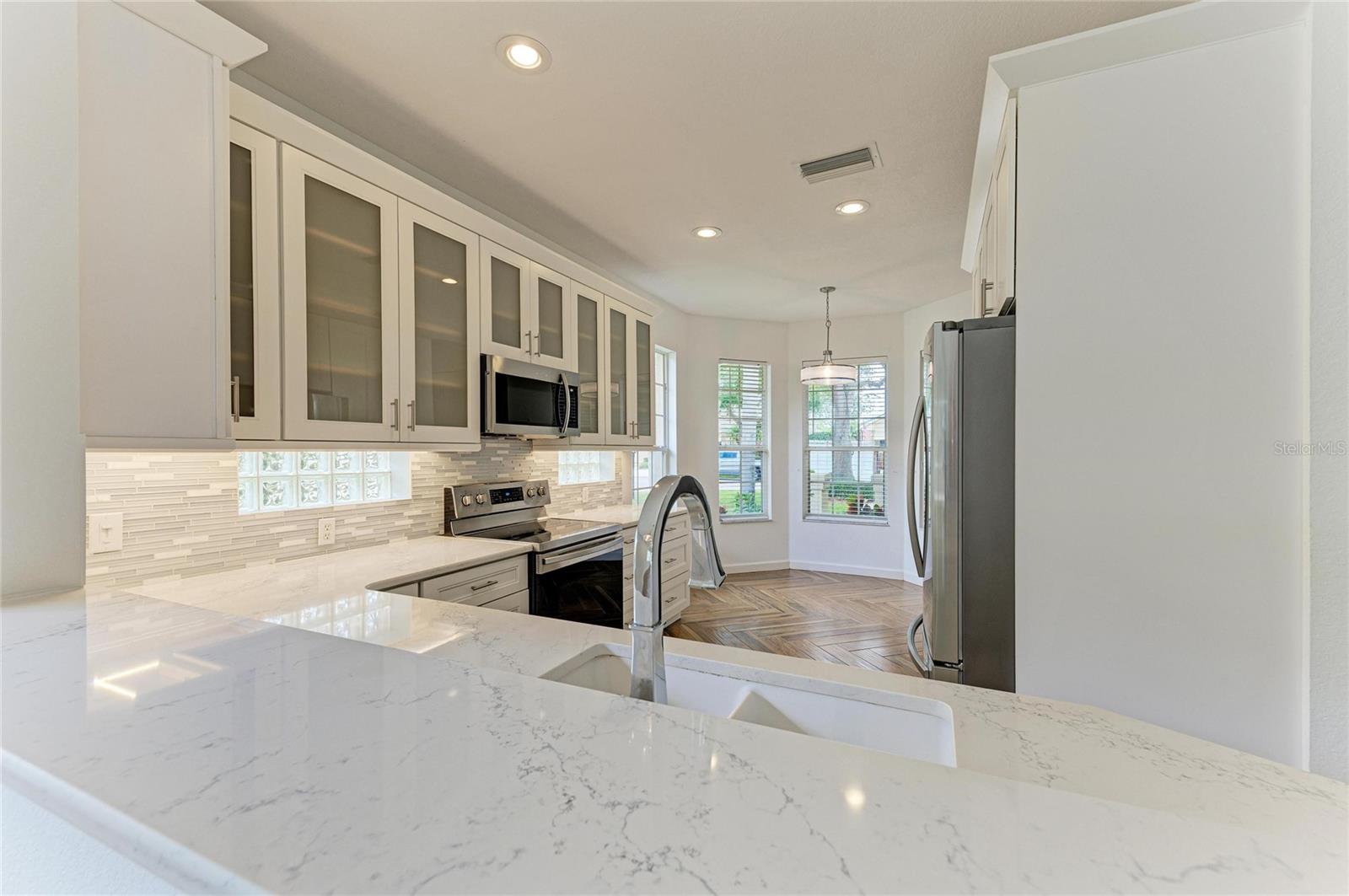 5047 LAKESCENE PL, SARASOTA, FL — photo 11