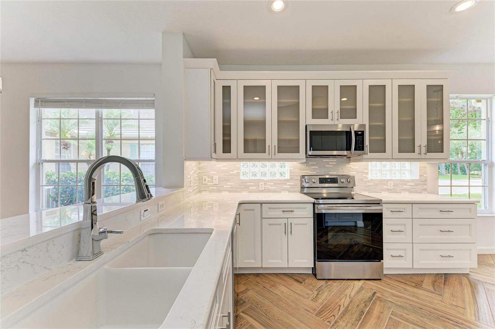 5047 LAKESCENE PL, SARASOTA, FL — photo 12