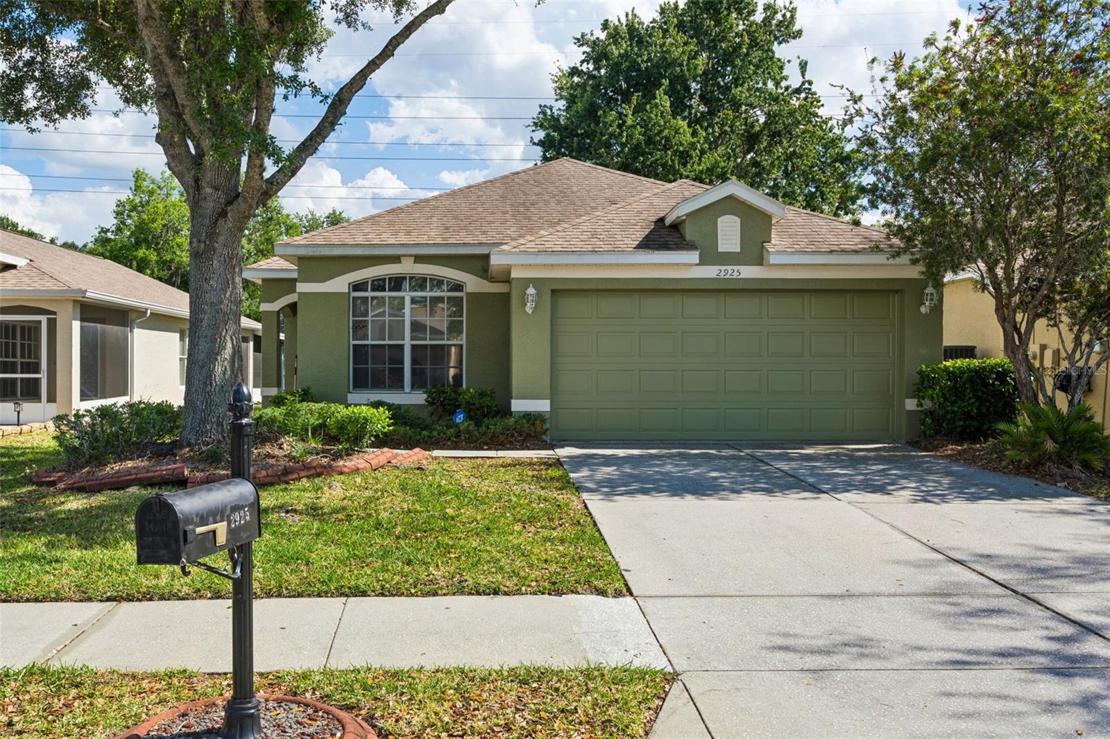 2925 BANYAN HILL LN, LAND O LAKES, FL