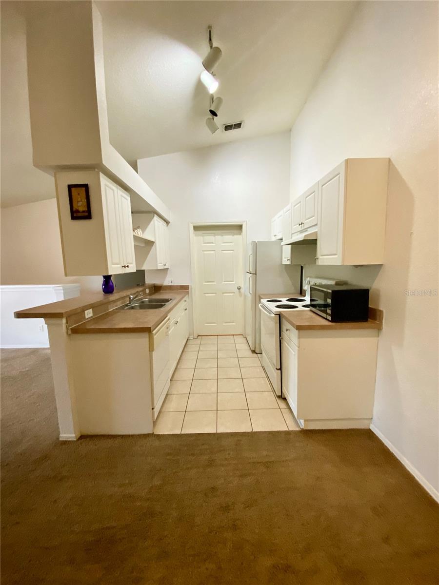36101 DEER CREEK DR #202, ZEPHYRHILLS, FL — photo 4