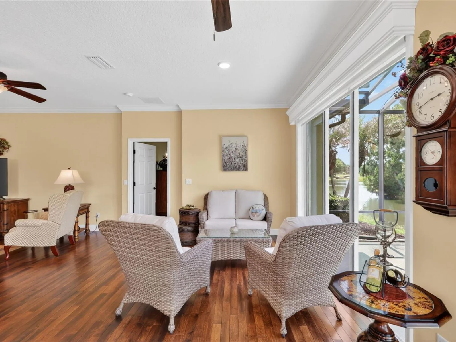 8041 SAINT JAMES WAY, MOUNT DORA, FL — photo 11