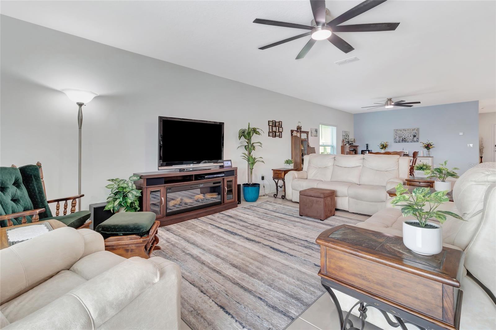 1115 CALICO POINTE CIR, GROVELAND, FL — photo 11