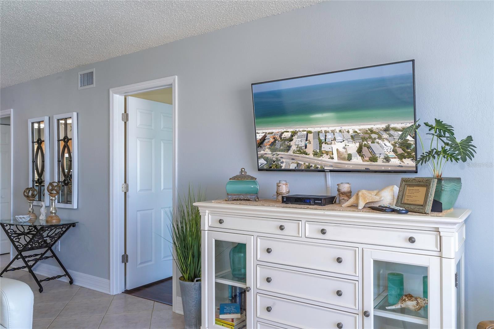 708 GULF BLVD #D, INDIAN ROCKS BEACH, FL — photo 19