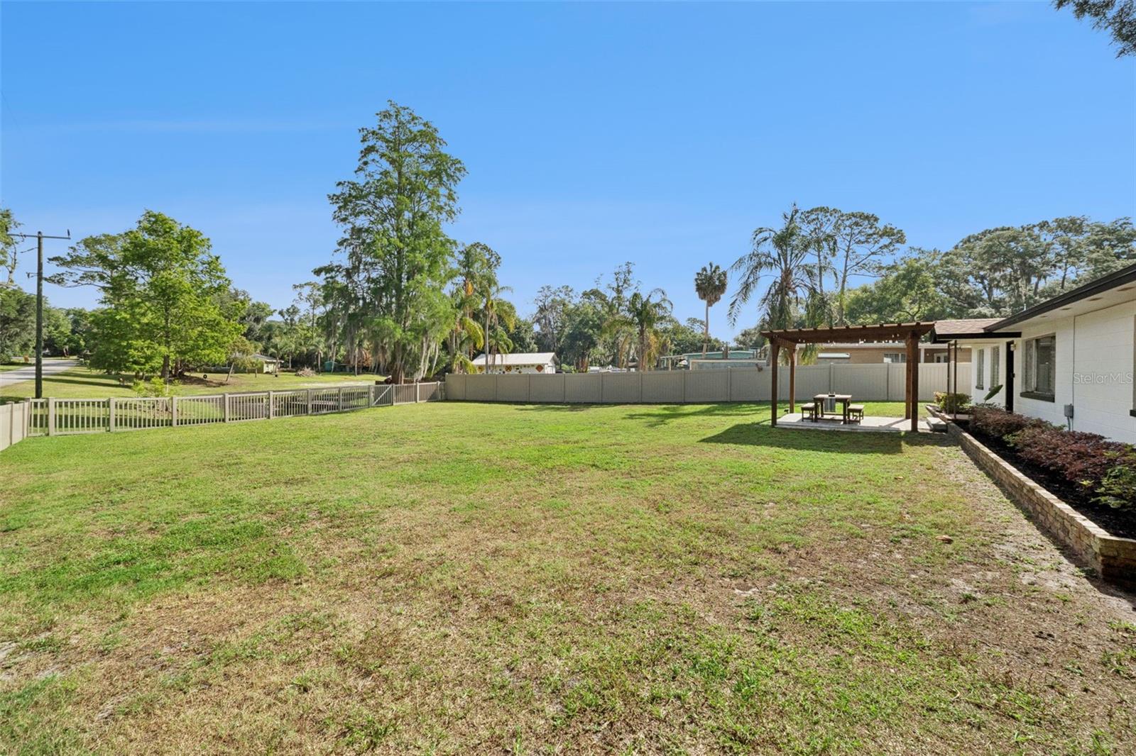 219 S CRYSTAL DR, SANFORD, FL — photo 2