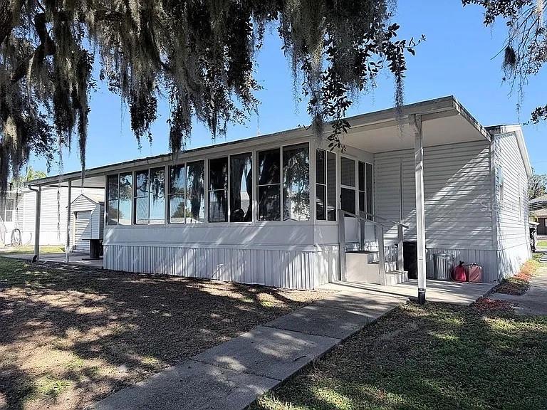 2086 STARBOARD DRIVE, GENEVA, FL — photo 23