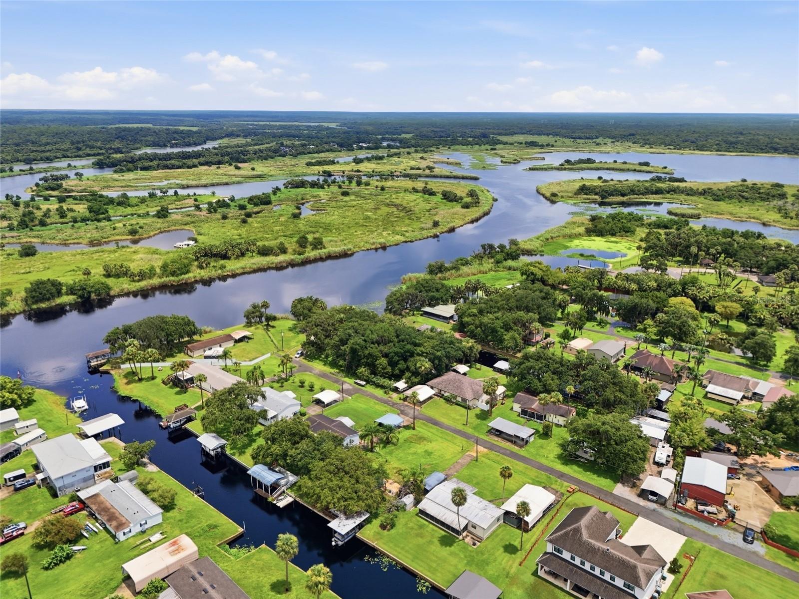 2086 STARBOARD DRIVE, GENEVA, FL — photo 38
