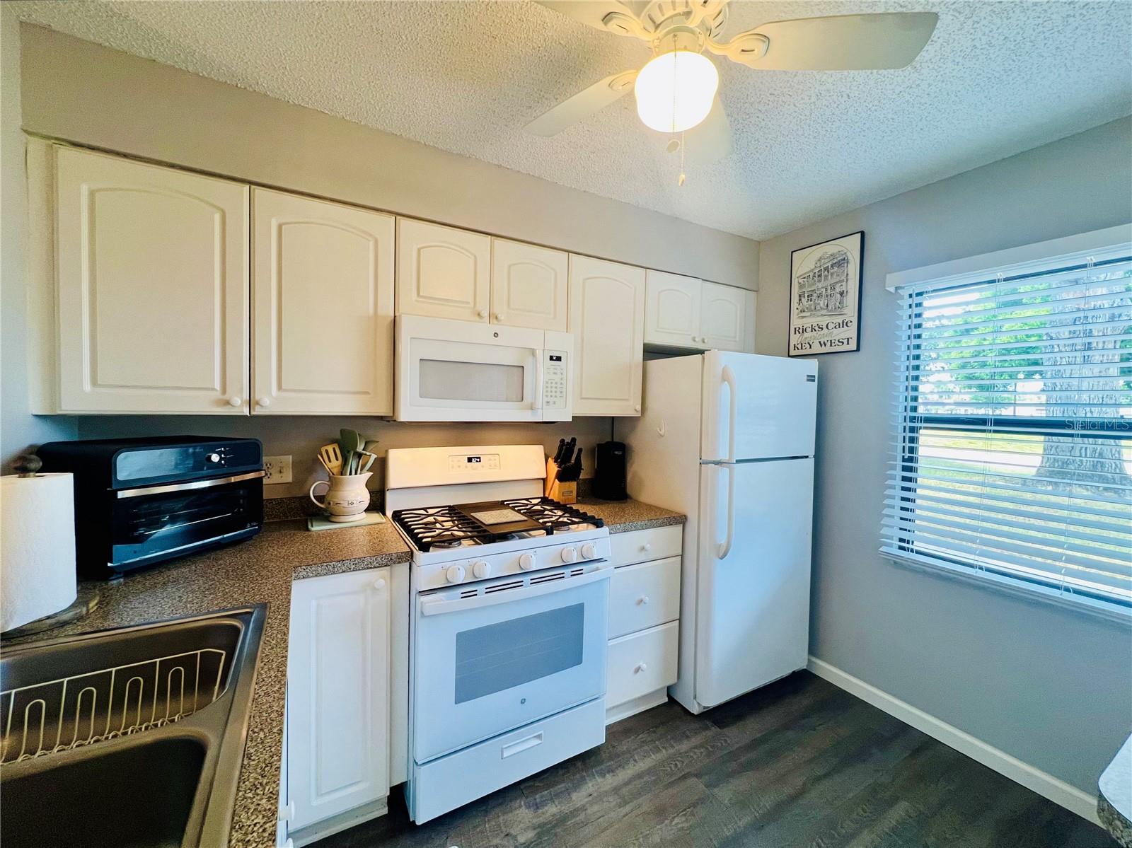 2955 FLINT DR S, CLEARWATER, FL — photo 3