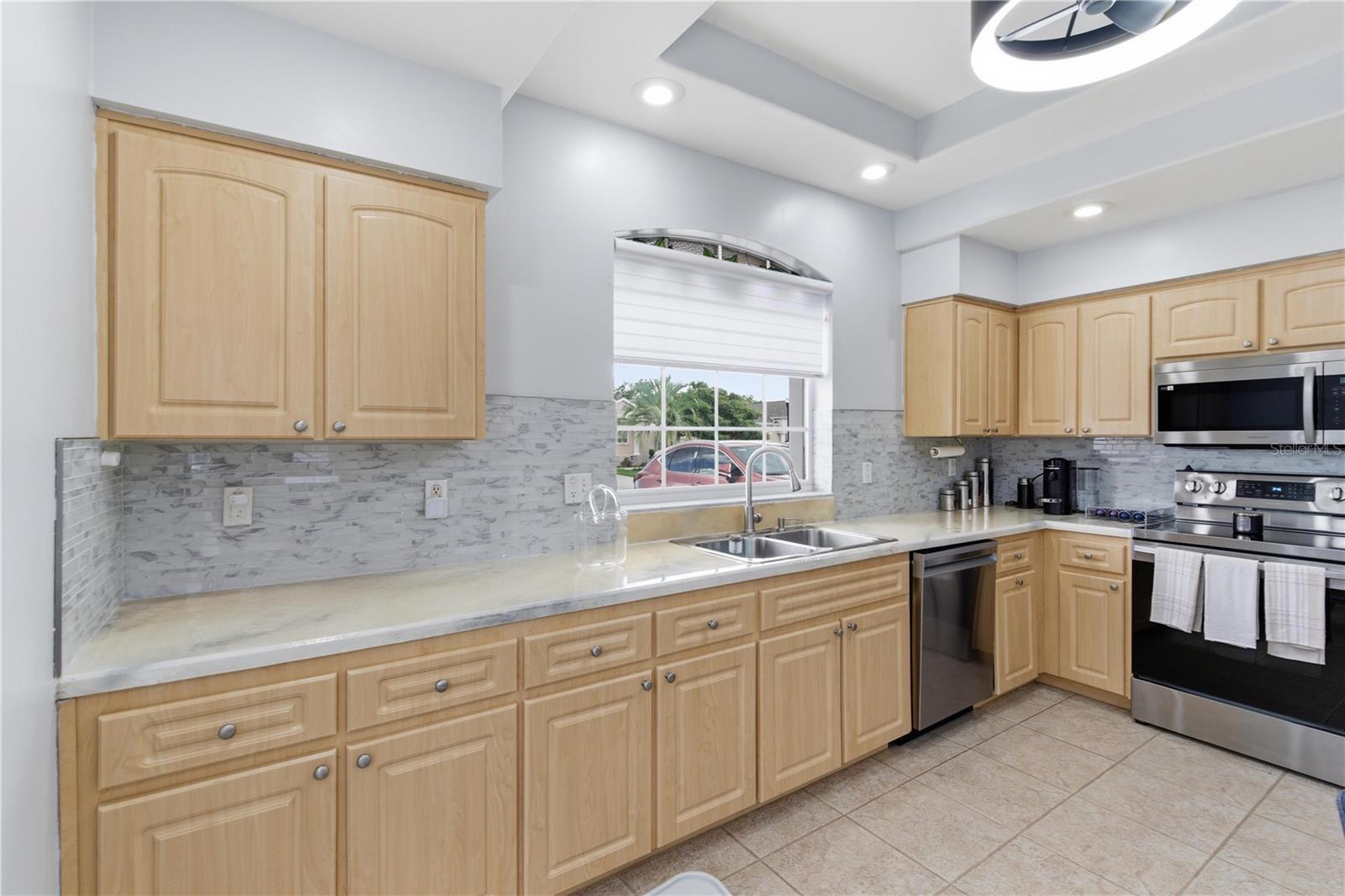 295 ROYAL PALM WAY, SPRING HILL, FL — photo 16