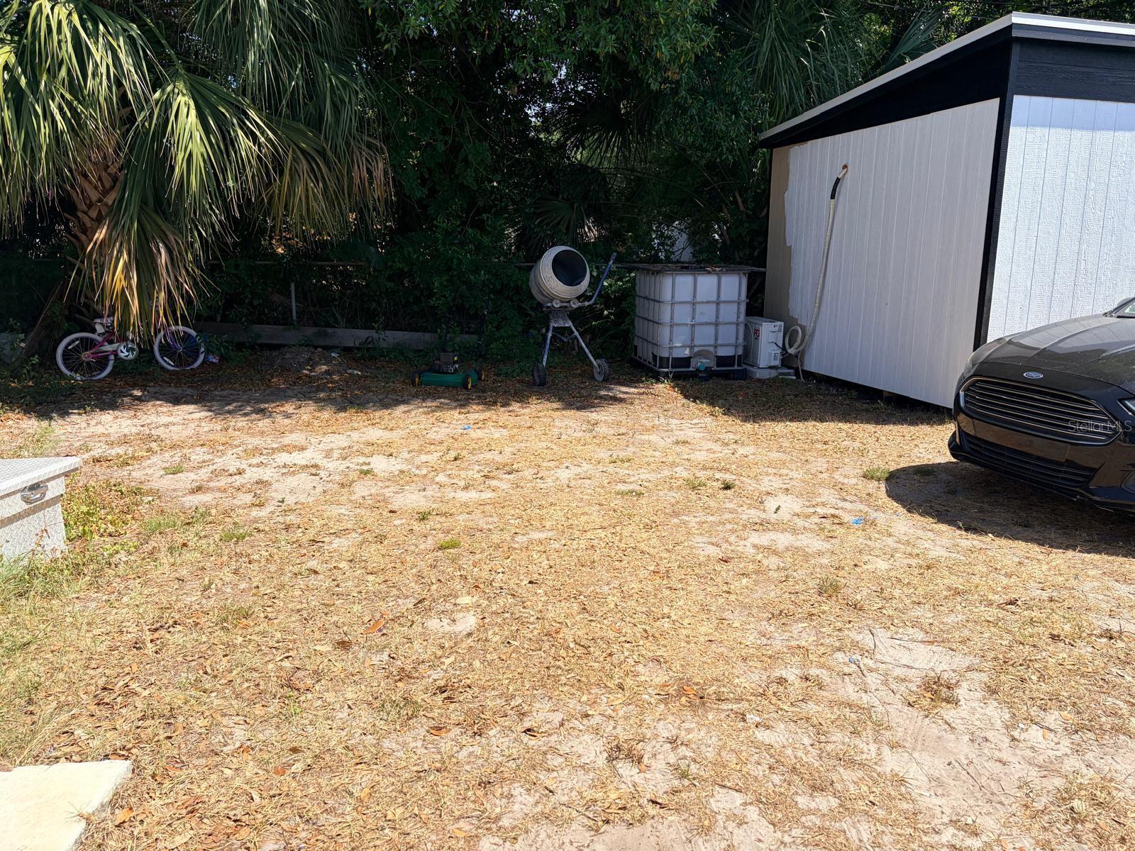 1304 WINDSOR WAY, TAMPA, FL — photo 22