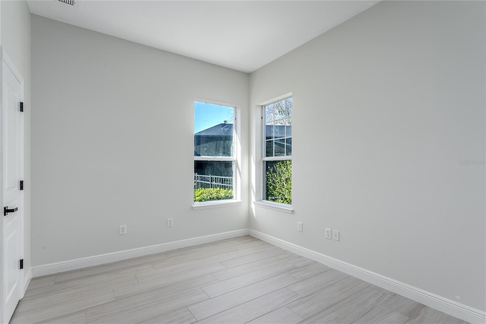 11909 MANDEVILLA CT, TAMPA, FL — photo 20