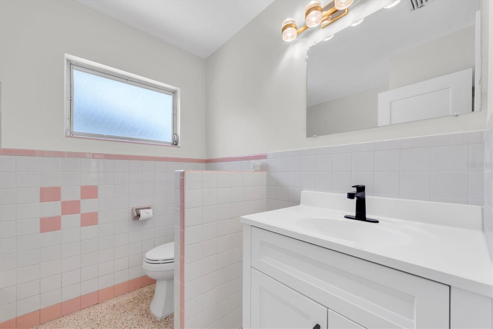 11095 2ND ST E #Unit A, TREASURE ISLAND, FL — photo 17