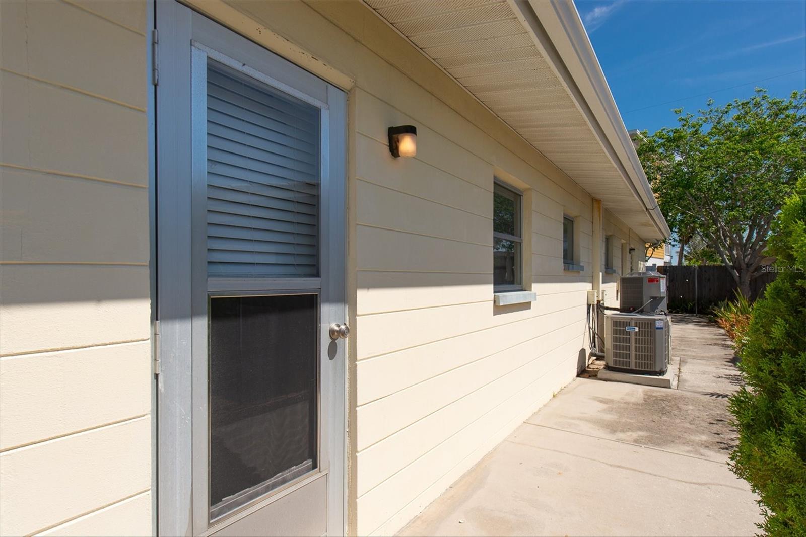 11095 2ND ST E #Unit A, TREASURE ISLAND, FL — photo 19