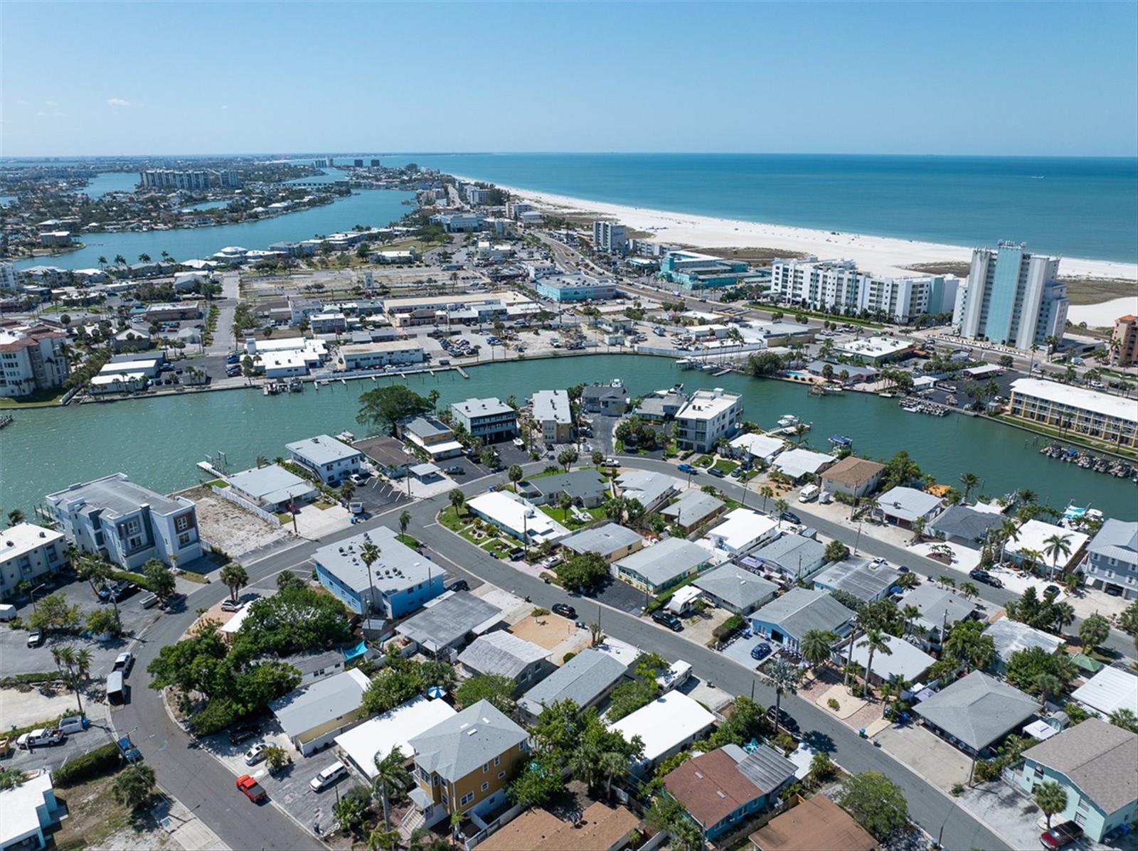 11095 2ND ST E #Unit A, TREASURE ISLAND, FL — photo 32