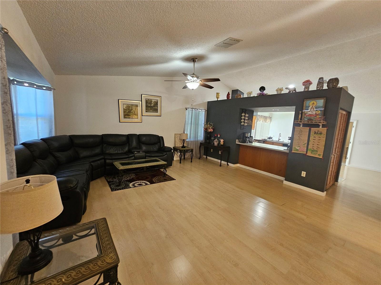 1885 FEATHER TREE CIR, CLEARWATER, FL — photo 3