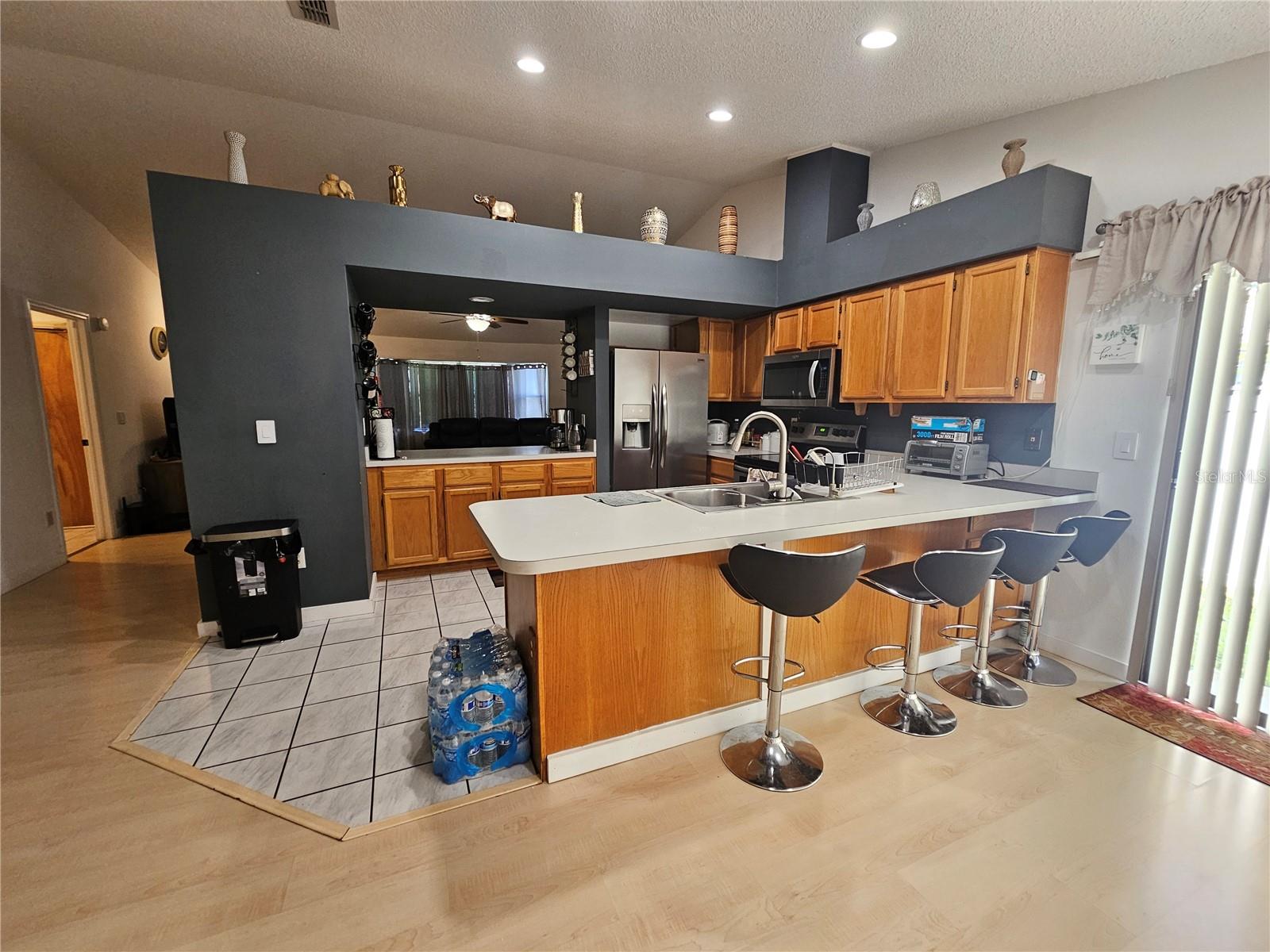 1885 FEATHER TREE CIR, CLEARWATER, FL — photo 10