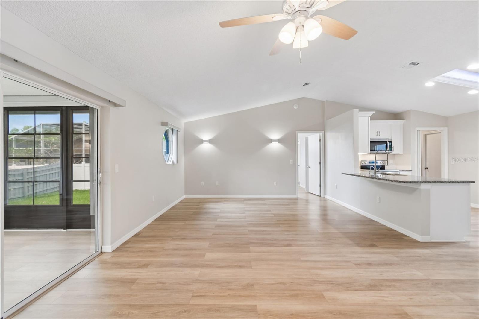 8031 GABRIEL DR, PORT RICHEY, FL — photo 5