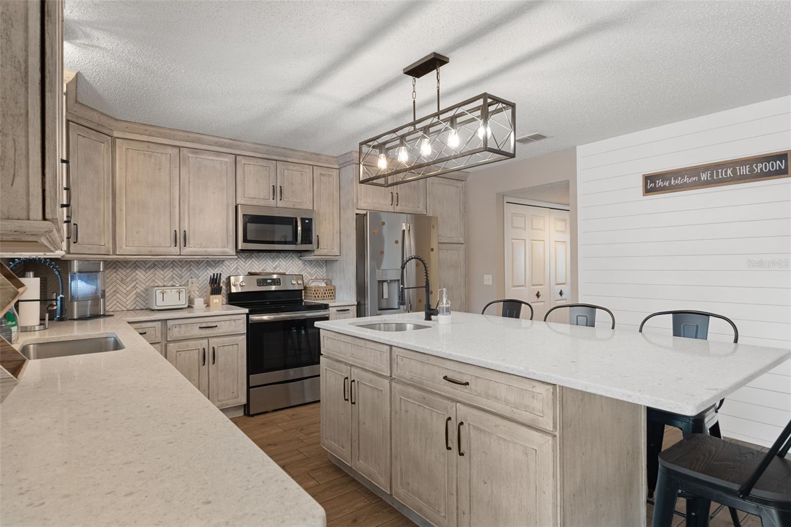 2451 DELTONA BLVD, SPRING HILL, FL — photo 13