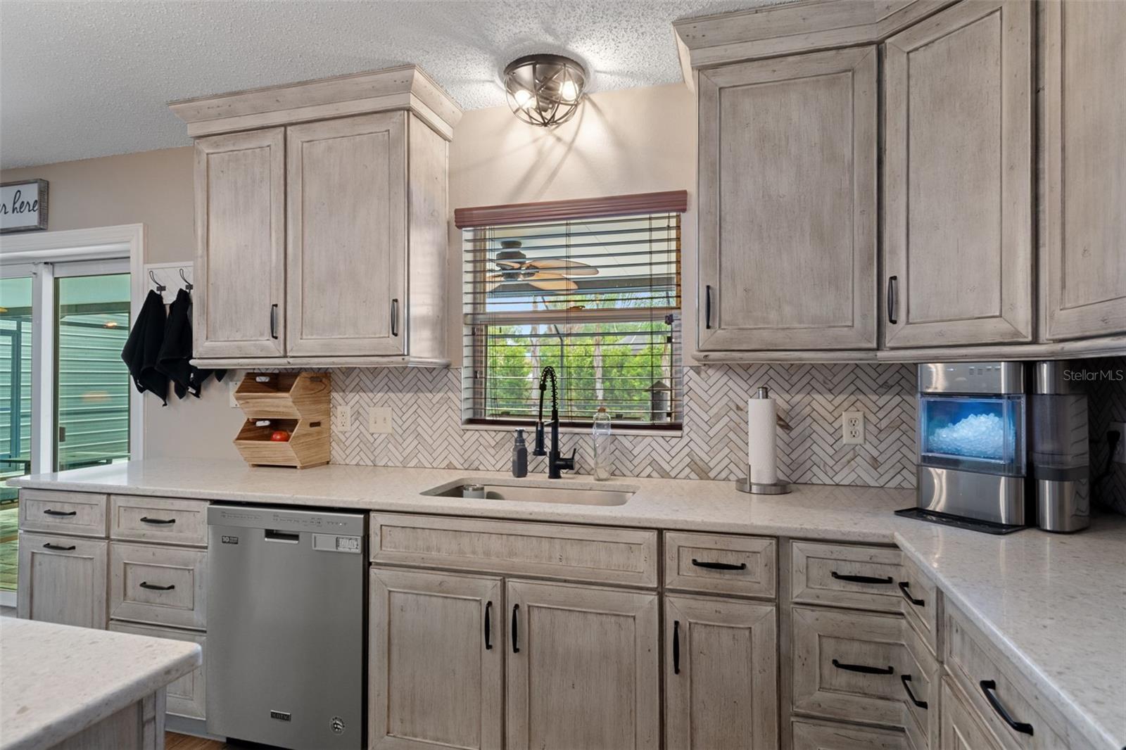 2451 DELTONA BLVD, SPRING HILL, FL — photo 16