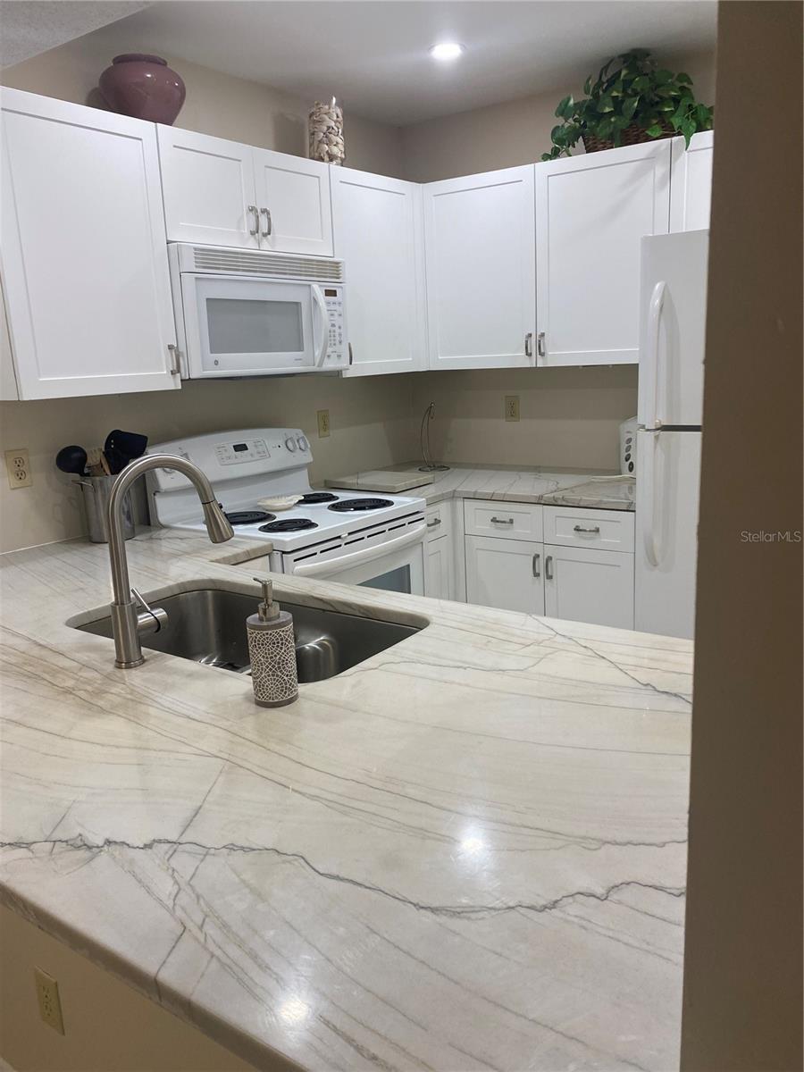 622 BIRD BAY DR S #203, VENICE, FL — photo 5
