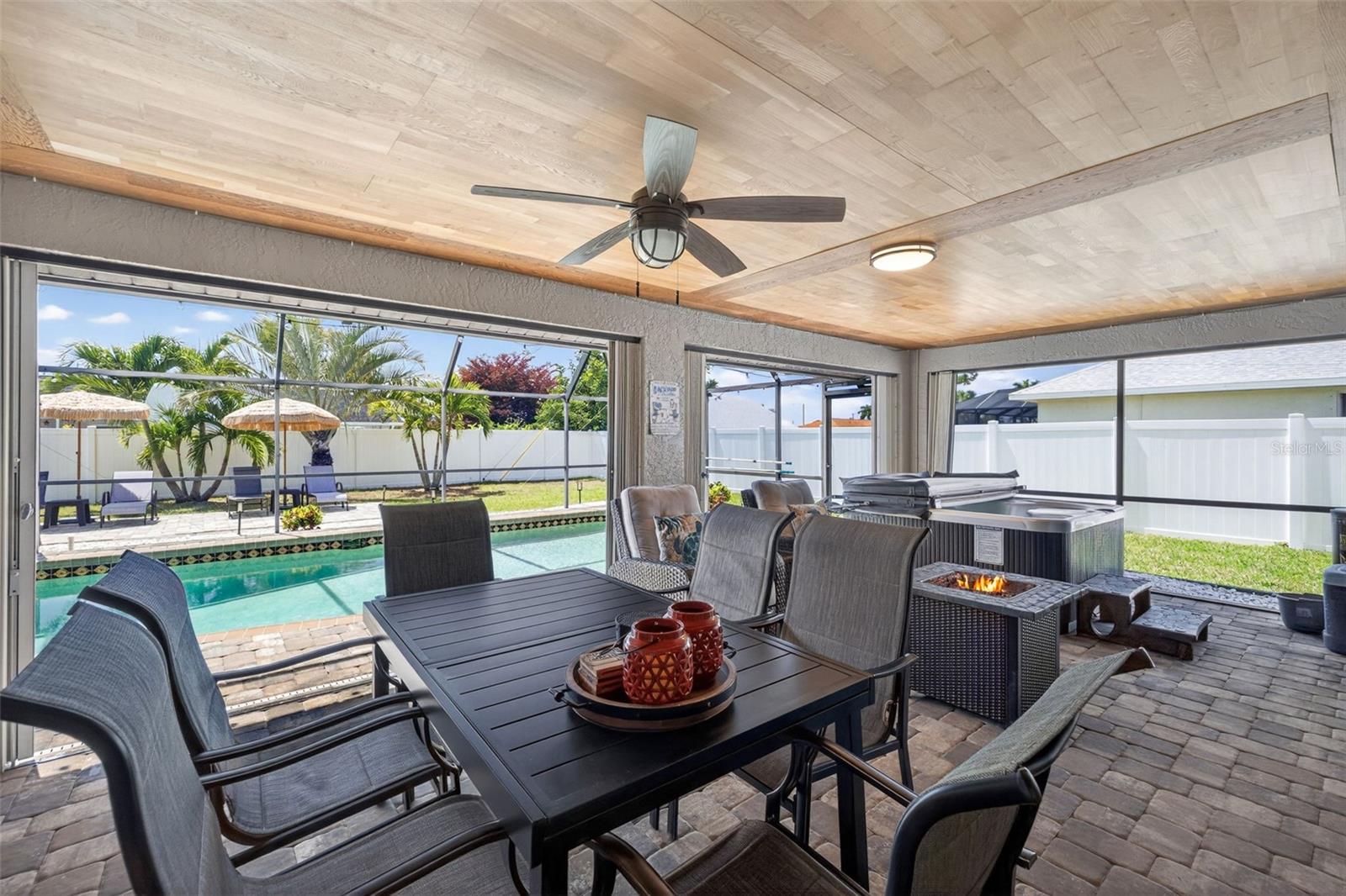 402 SW 37TH LN, CAPE CORAL, FL — photo 29