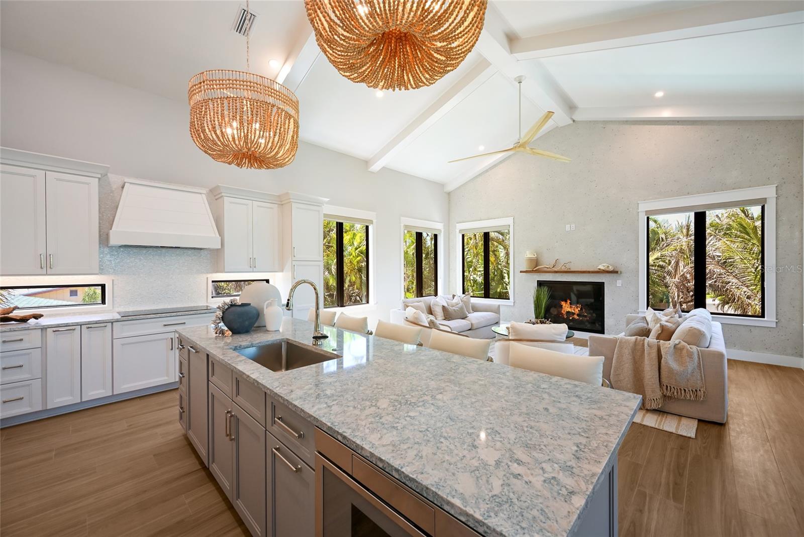 513 N BAY BLVD, ANNA MARIA, FL — photo 20