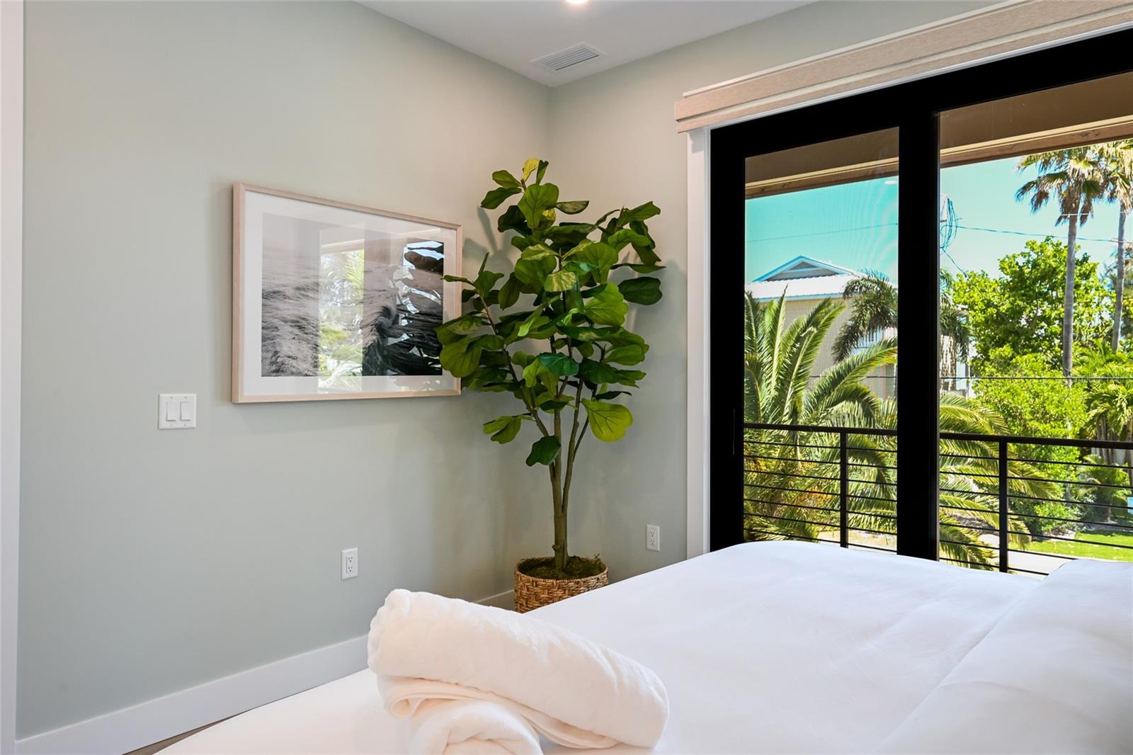 513 N BAY BLVD, ANNA MARIA, FL — photo 33