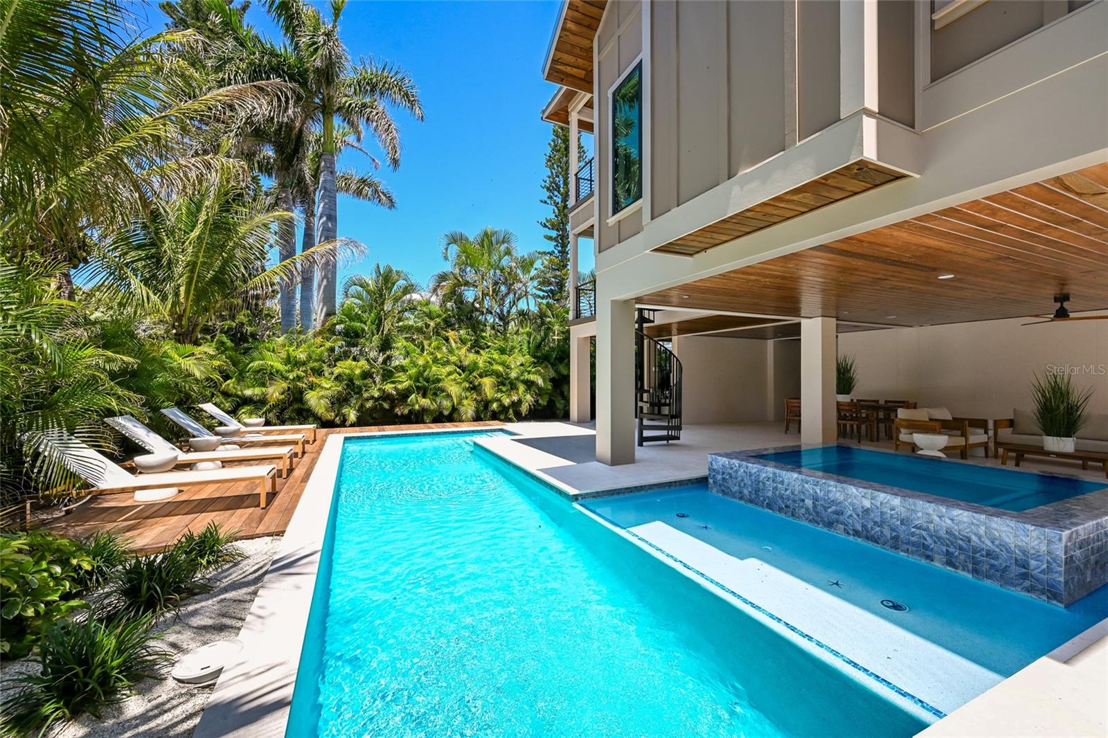 513 N BAY BLVD, ANNA MARIA, FL — photo 65