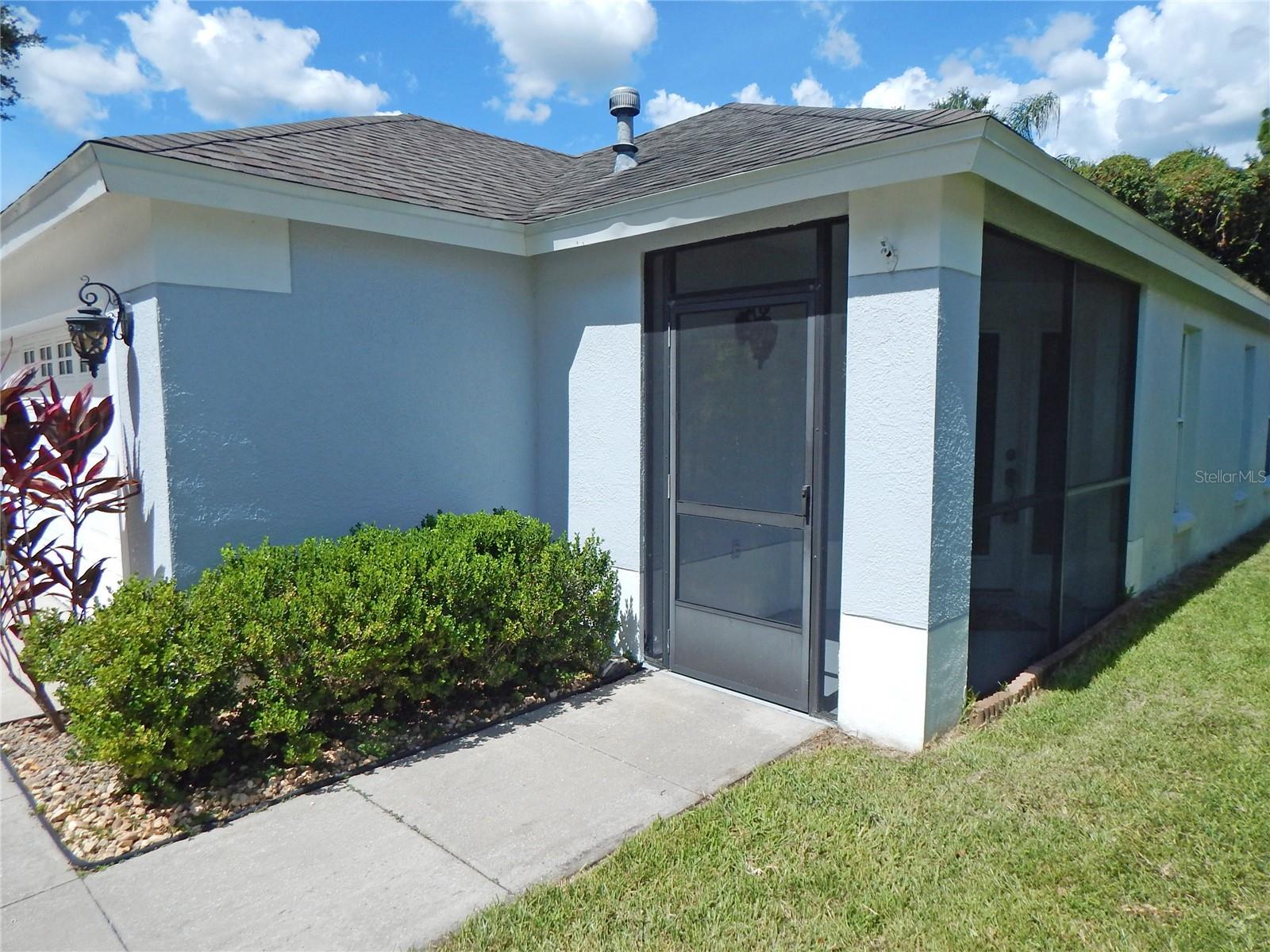 5827 MEADOWPARK PL, LITHIA, FL — photo 2