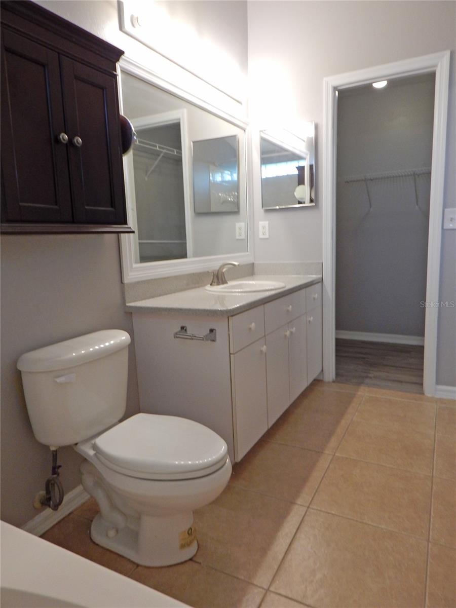 5827 MEADOWPARK PL, LITHIA, FL — photo 16