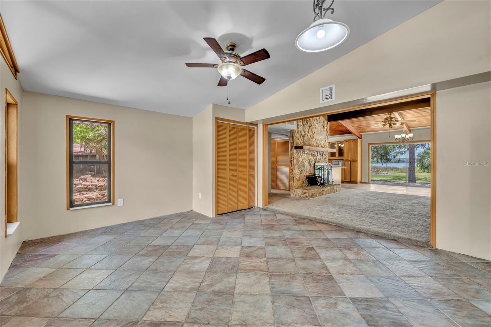 13450 SE 105TH TER, OCKLAWAHA, FL — photo 8