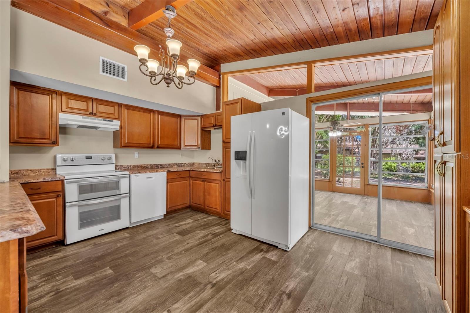 13450 SE 105TH TER, OCKLAWAHA, FL — photo 17