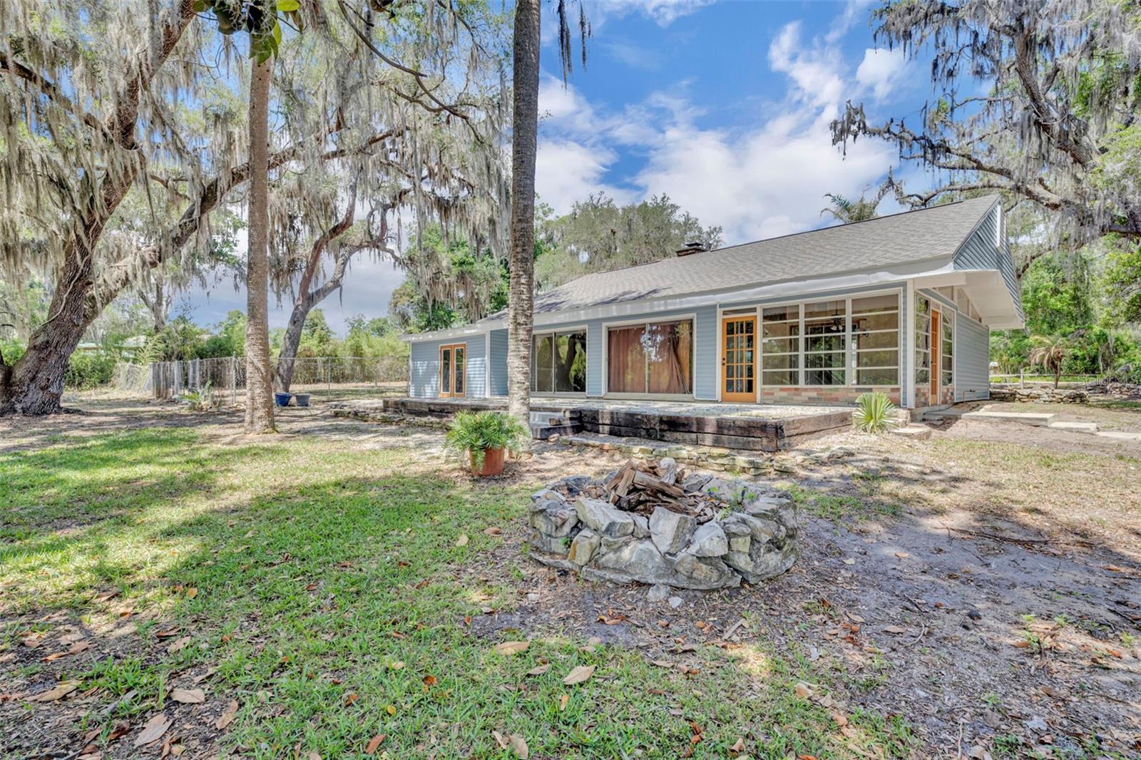 13450 SE 105TH TER, OCKLAWAHA, FL — photo 39