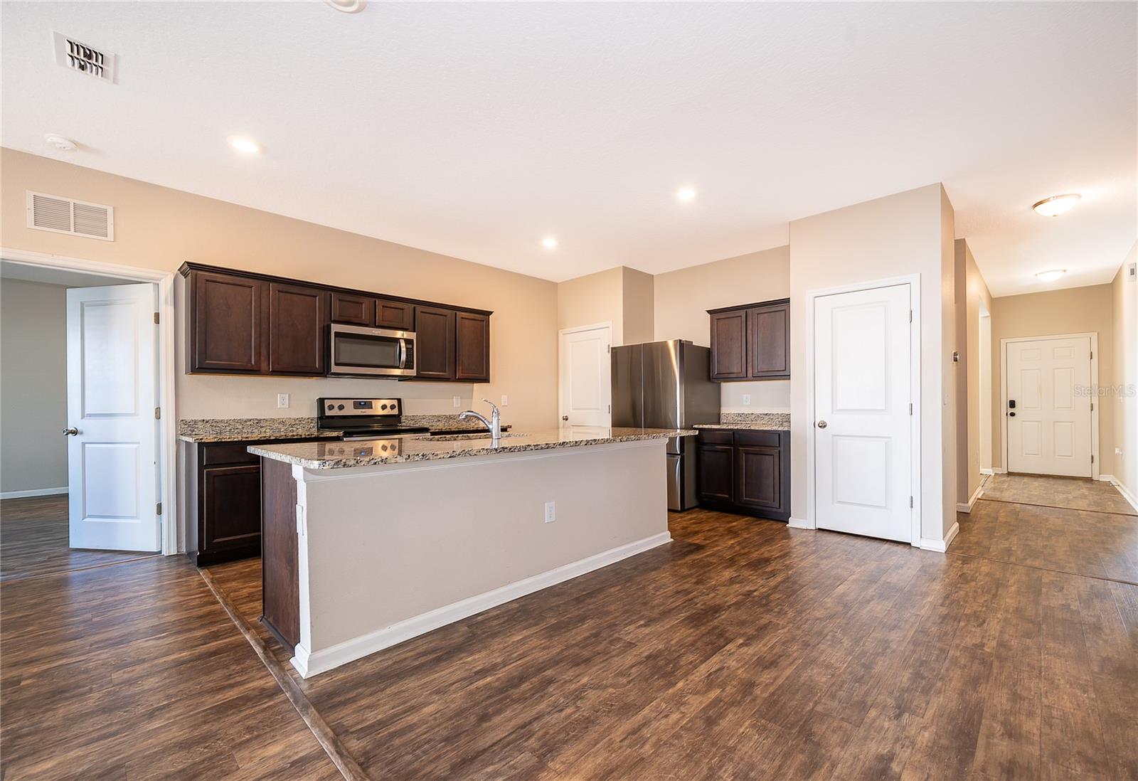 15824 SURFBIRD CT, MASCOTTE, FL — photo 11