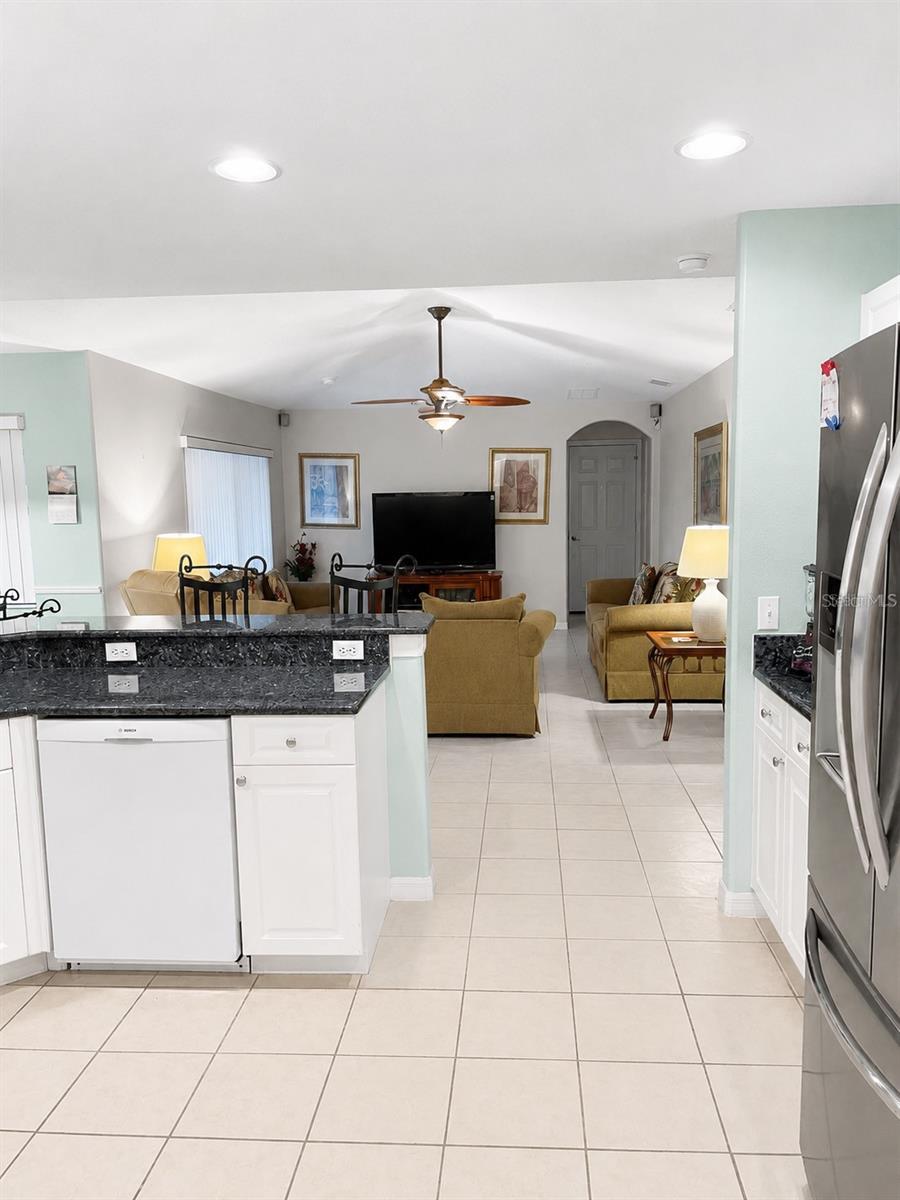 615 DOLCETTO DR, DAVENPORT, FL — photo 5