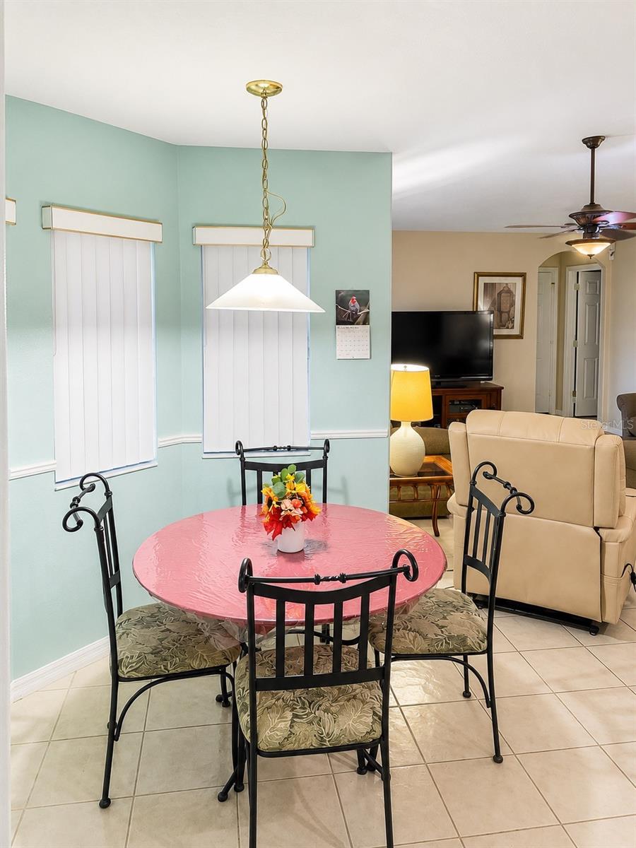 615 DOLCETTO DR, DAVENPORT, FL — photo 11