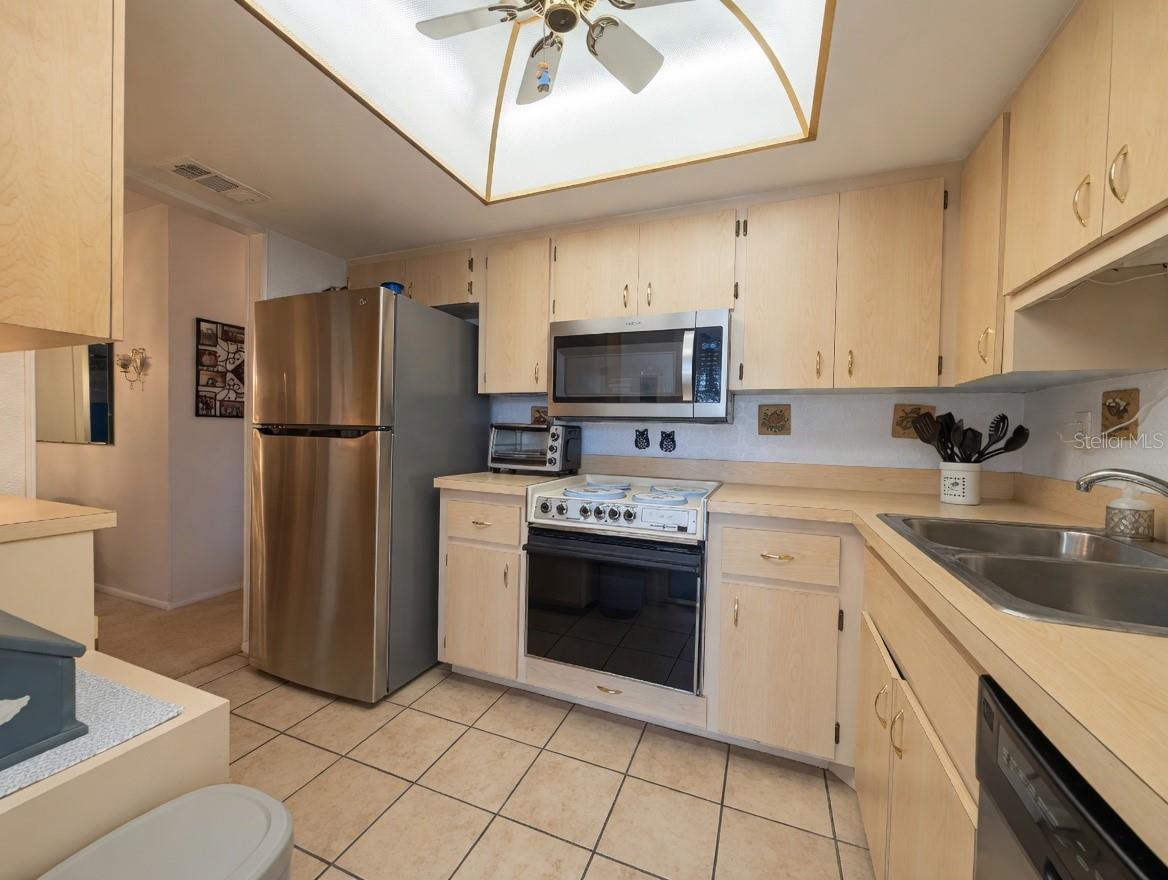 2225 ORANGE BLOSSOM LN, BRADENTON, FL — photo 4